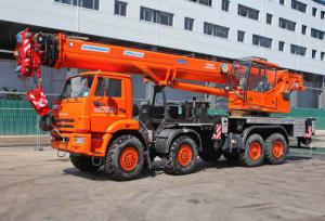 Клинцовский автокрановый завод создал сверхманевренный кран КС-65719-3К