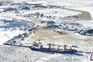 Благодаря технике John Deere построят дороги в условиях вечной мерзлоты