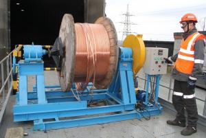 На Качканарском горно-обогатительном комбинате начали использовать новую машину для ремонта контактной сети